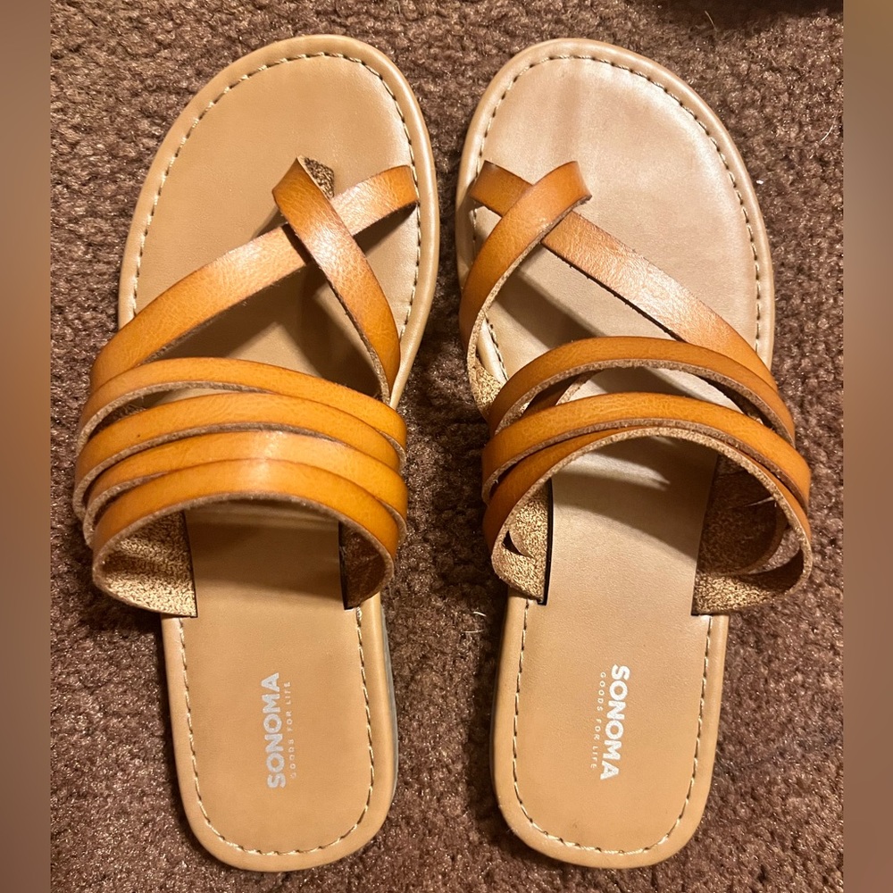 Sonoma sandal. Size 6. NWOT